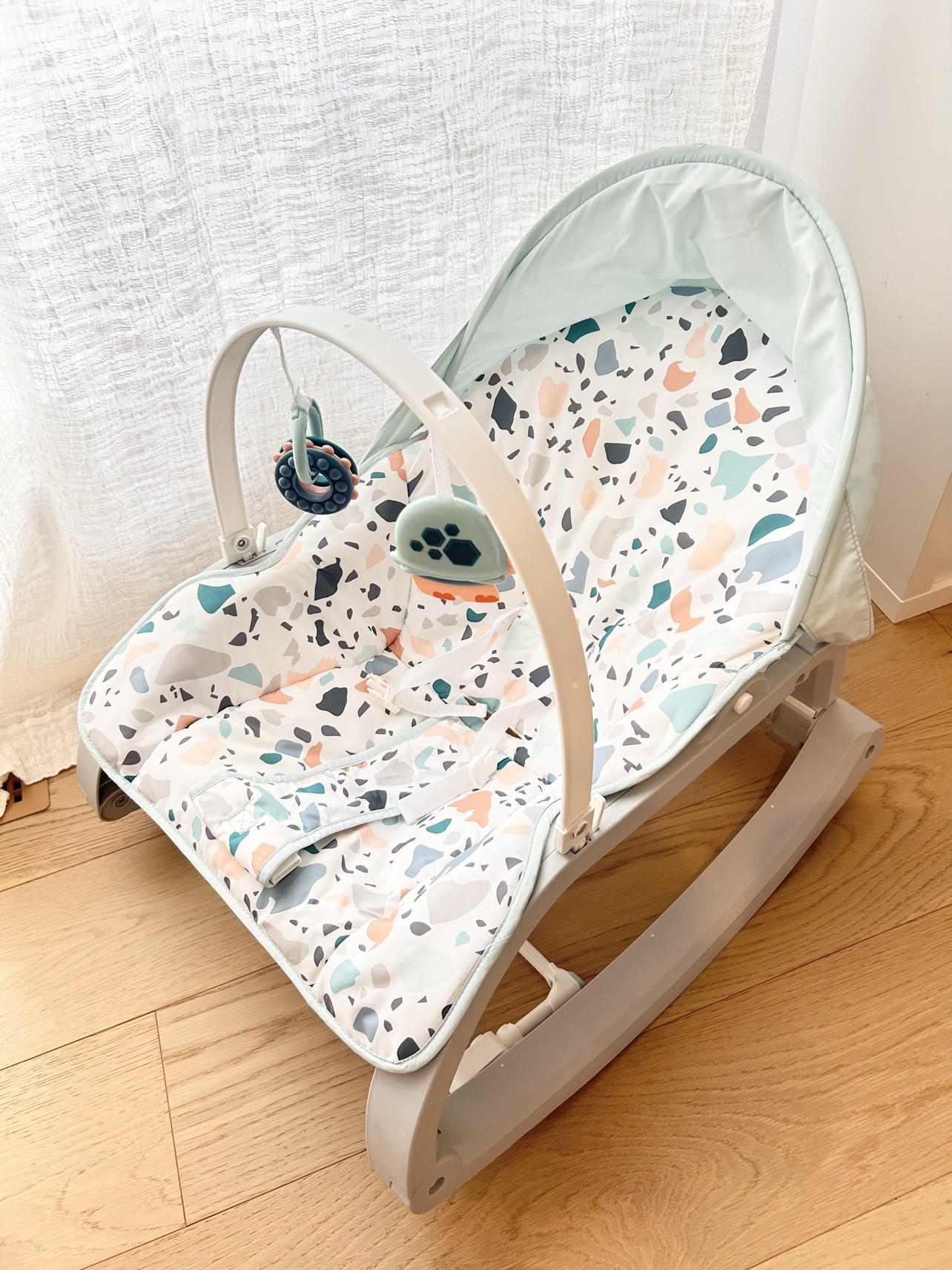 Fisher price deluxe rocker chair