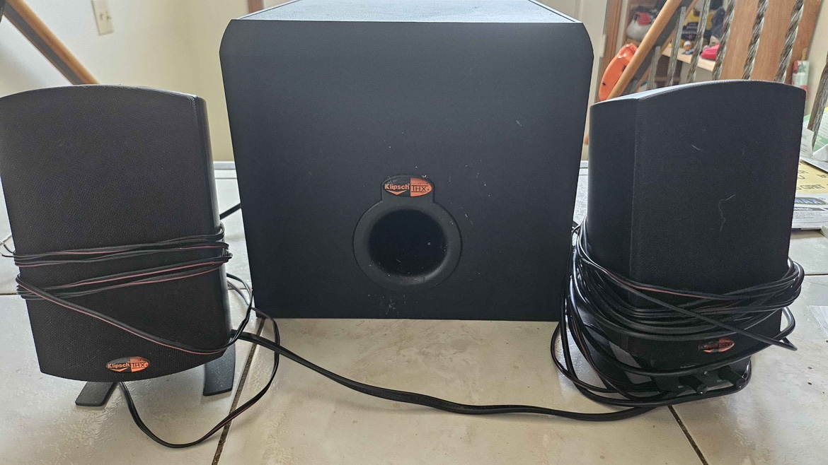 Klipsch Pro Media 2.1 Desktop Computer Speakers thumbnail
