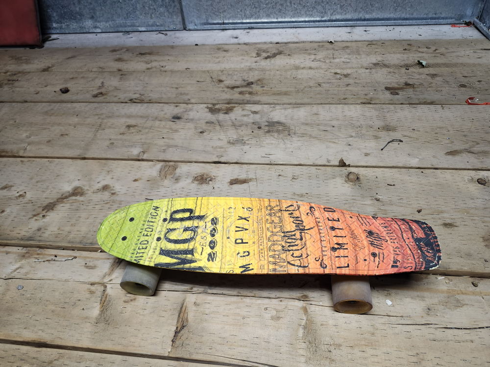 Skate board