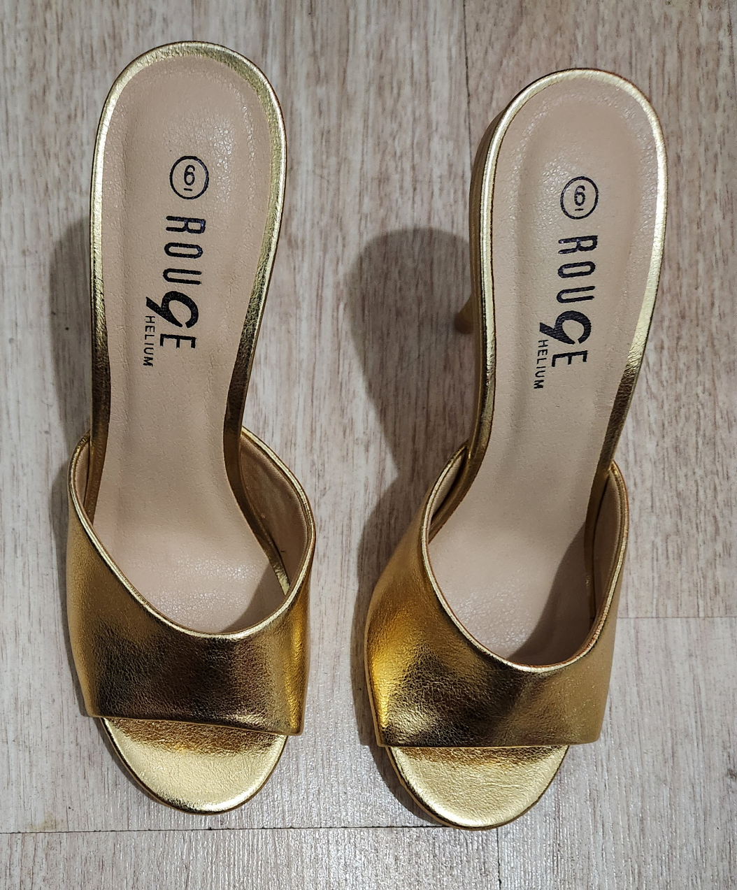 new sandal gold color size 6 🥕 - photo 3