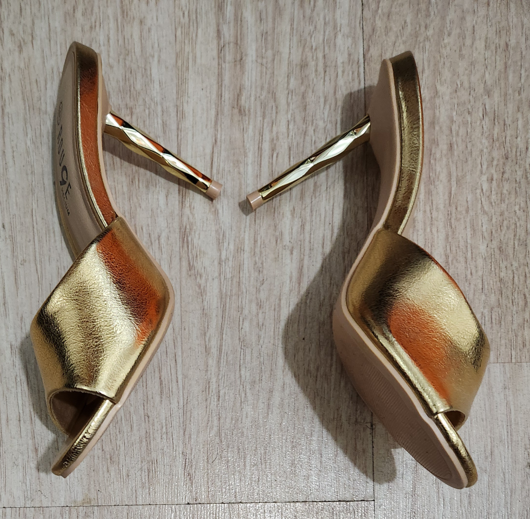 new sandal gold color size 6 🥕 - photo 4