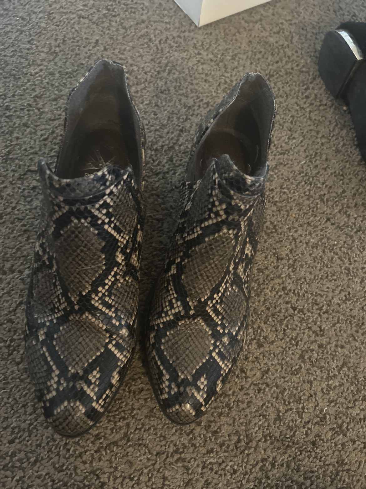 Ankle boots - photo 3