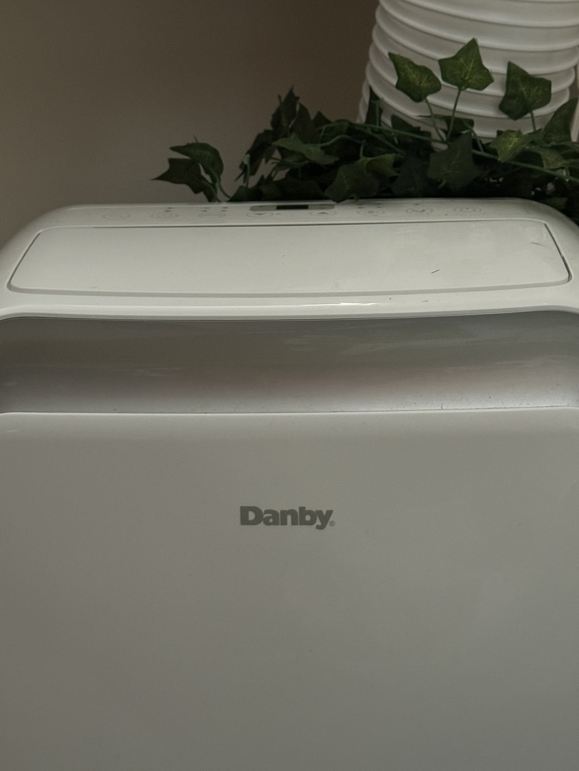 Danby air conditioner - photo 2