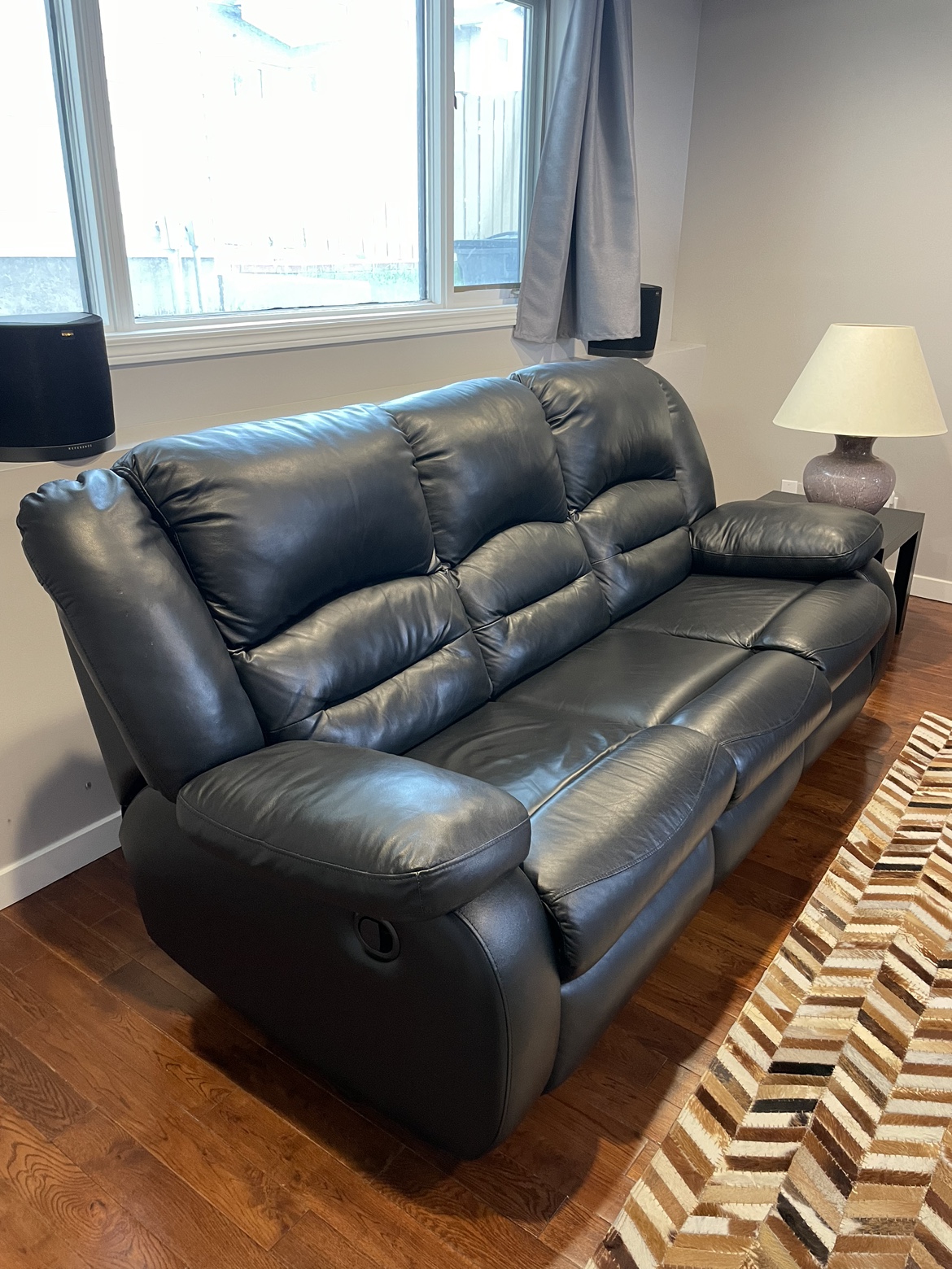 Black leather reclining sofa - photo 3