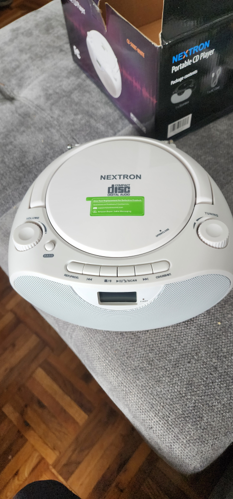 Nextron Portable Stereo CD Player Boombox with AM/ - photo 2