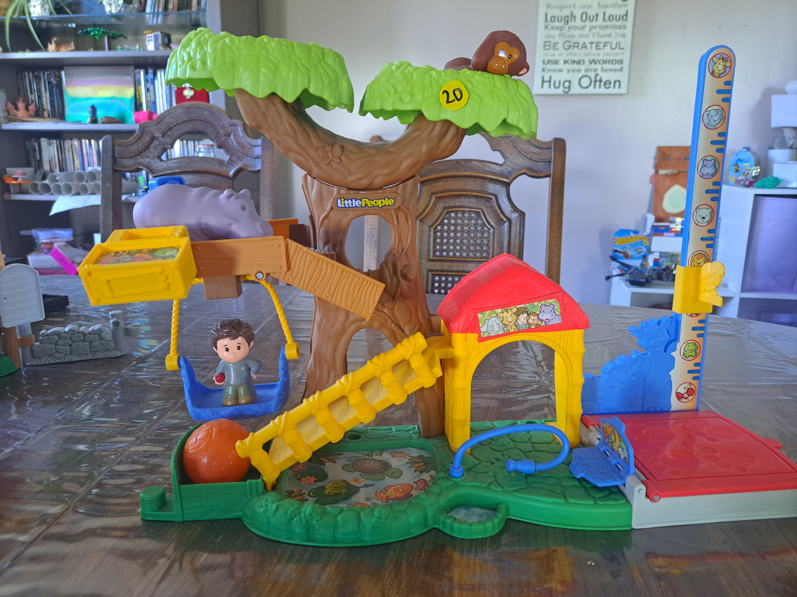 Little People Play sets - photo 5