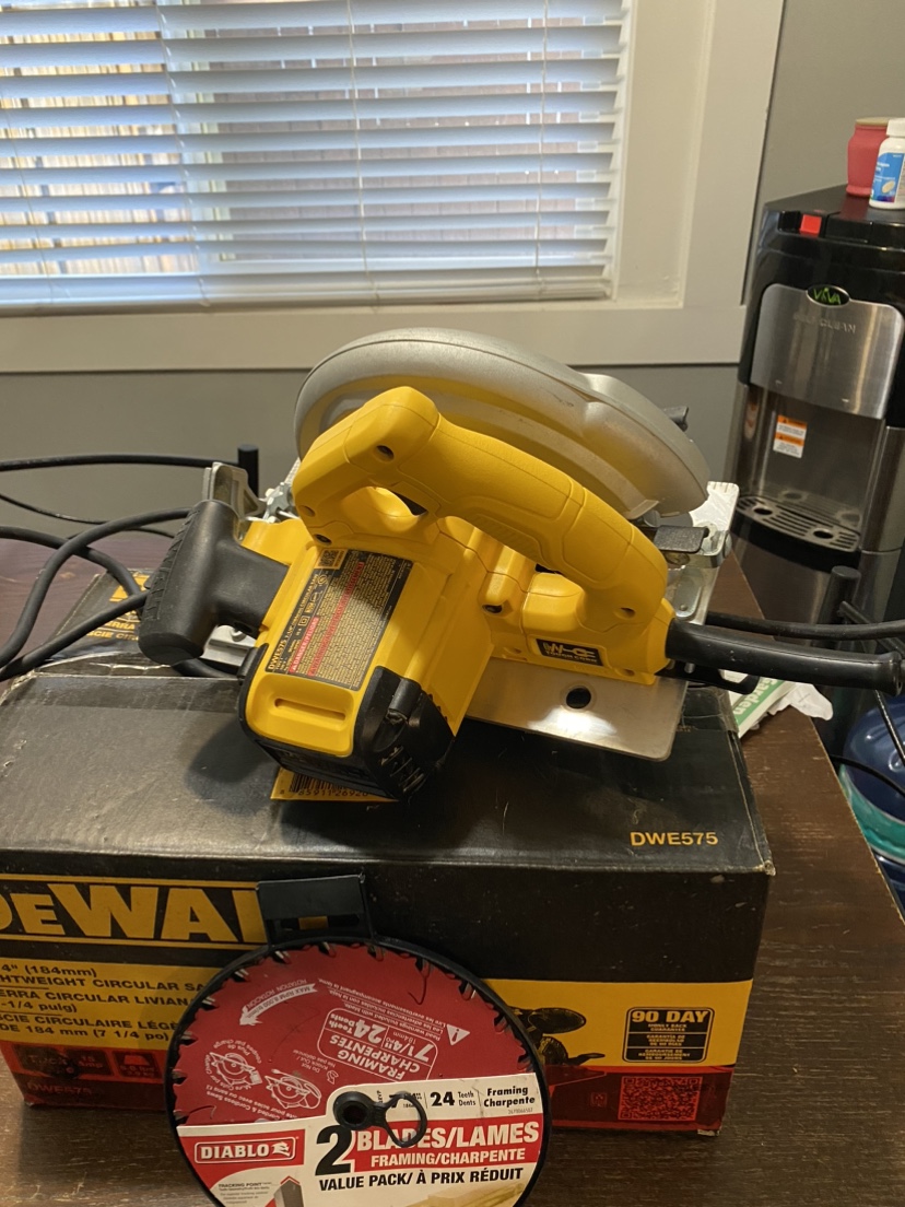 Dewalt lightweight circular saw thumbnail