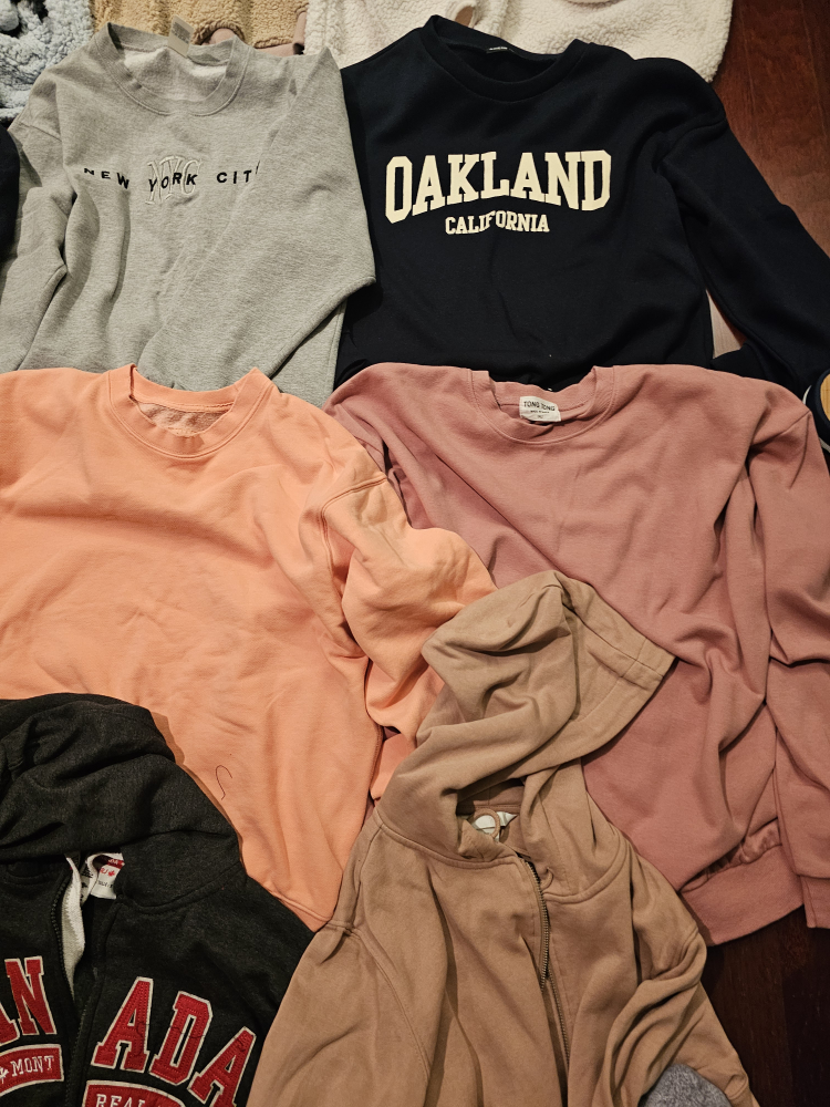 Women's hooded shirts and sweat shirts 14 pcs (most NEW) - photo 5
