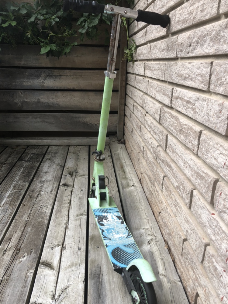 Kid’s scooter - photo 3