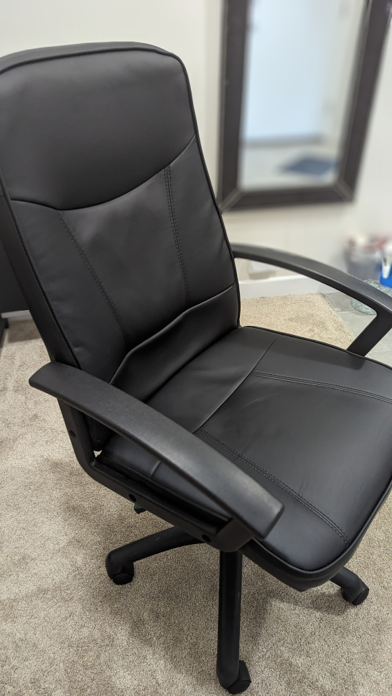 Leather Executive swivel chair