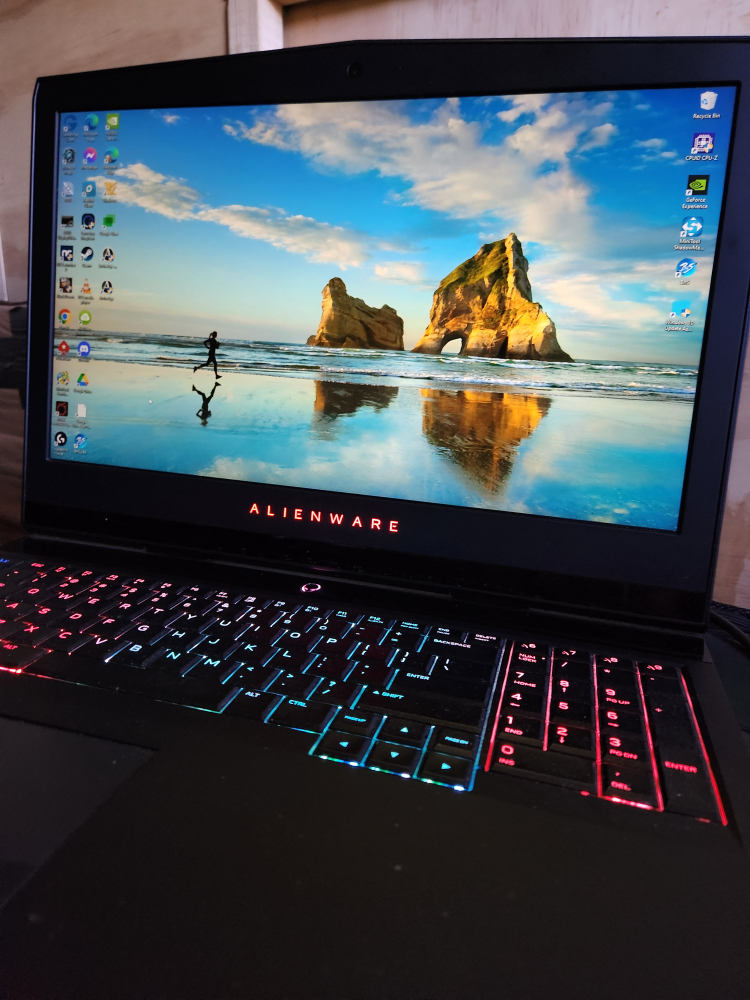 2016 alienware r4 17 inch - photo 3