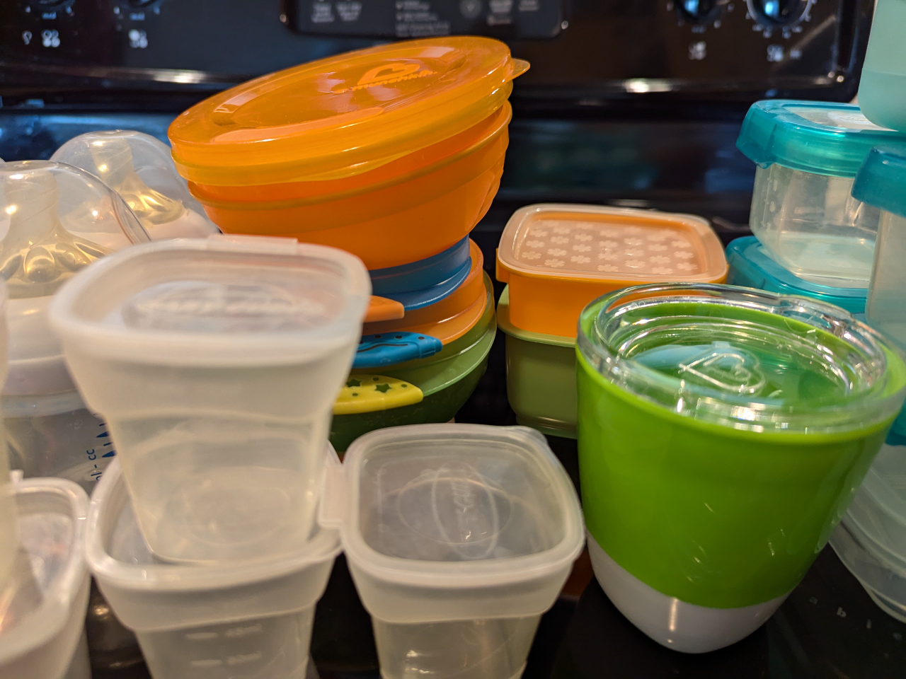 Baby bowls, storage/freezer containers, bottles - photo 3