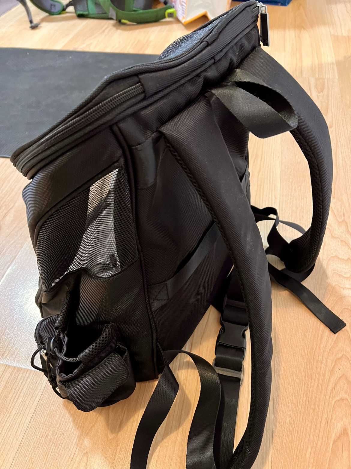 Puppy/small dog/cat backpack carrier - photo 2