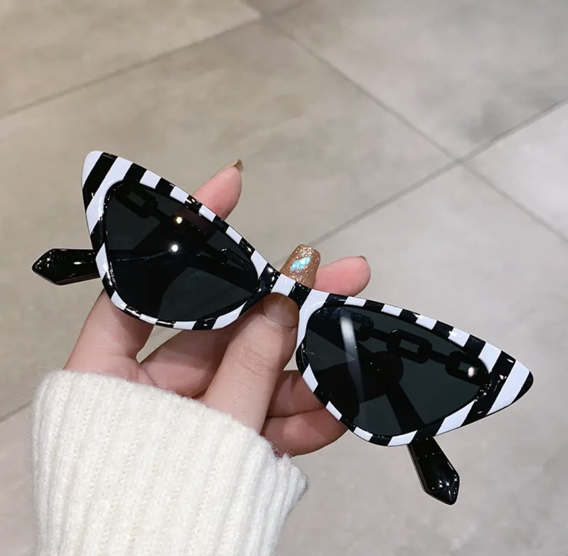 Cat Eye Sunglasses With Cover thumbnail