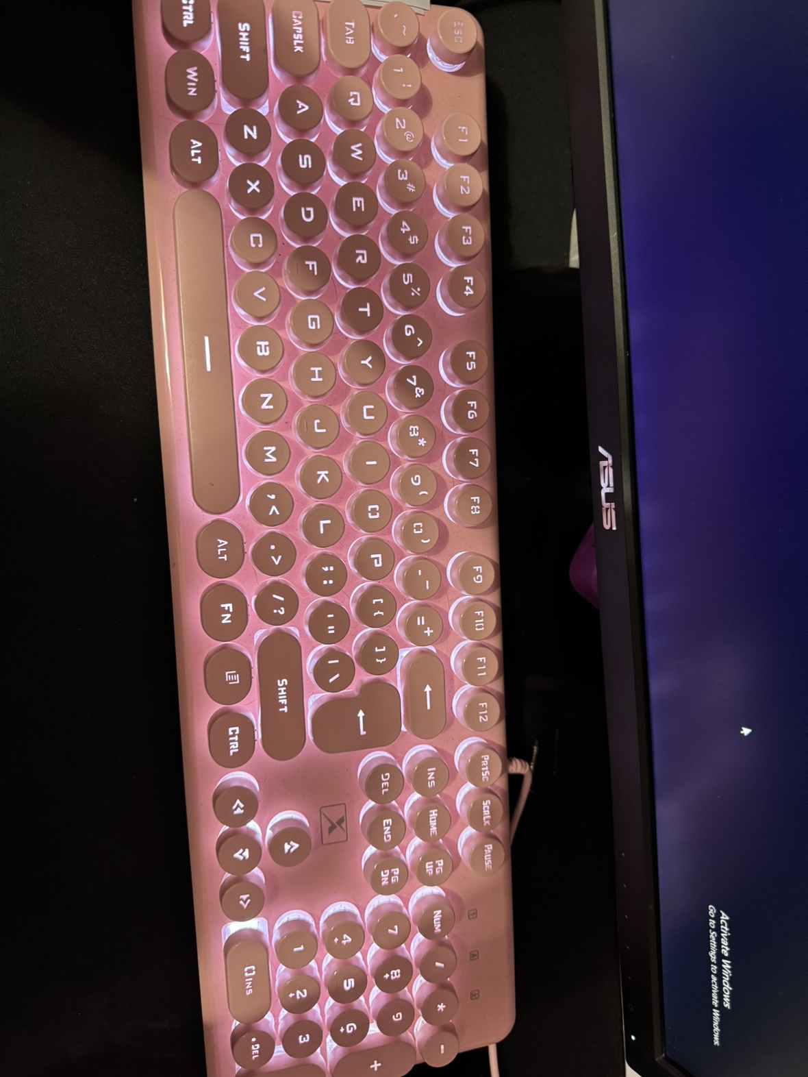 pink keyboard