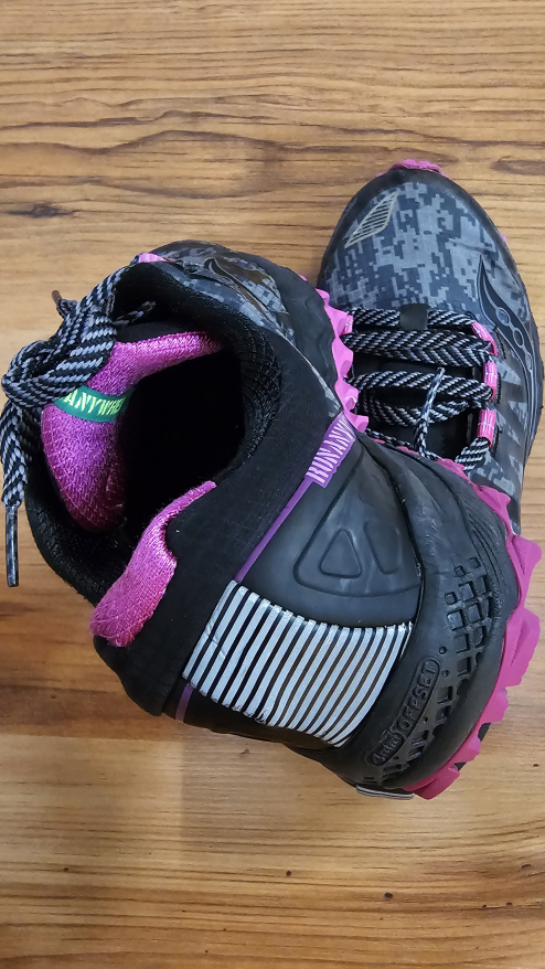 Saucony women's peregrine runshield running shoes image indicator(4)