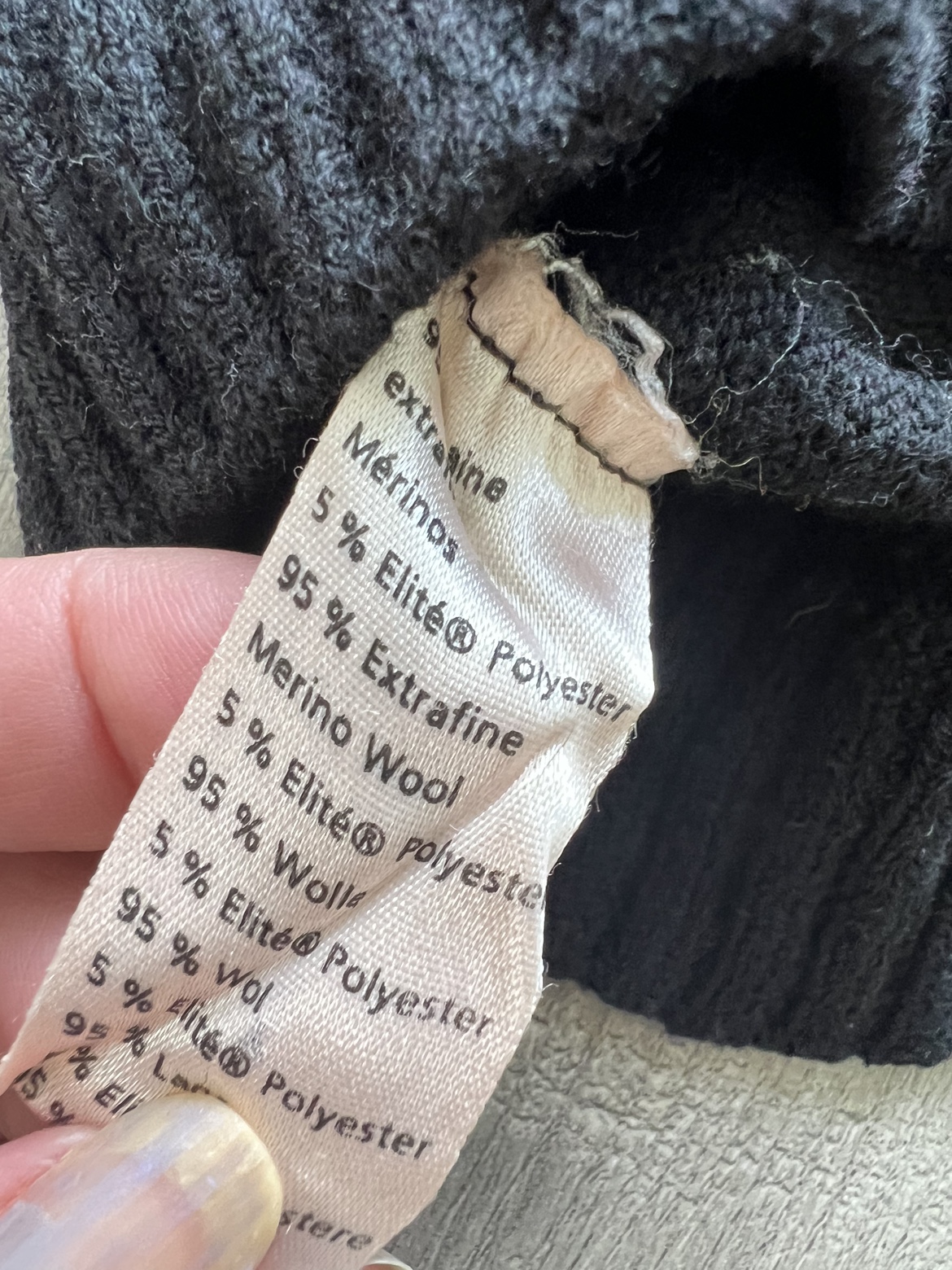 Lacoste Turtleneck Wool Sweater XS/ S image indicator(7)