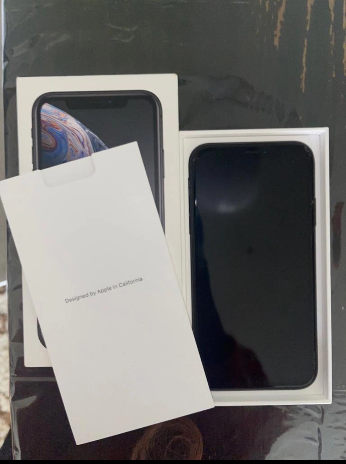 iPhone XR - photo 2