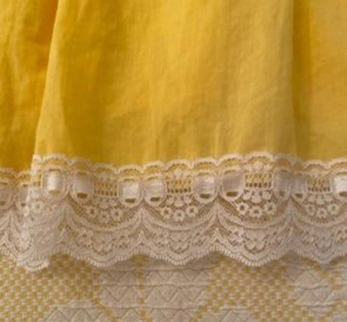 Beautiful vintage lace camisole tank top - sz small image indicator(4)