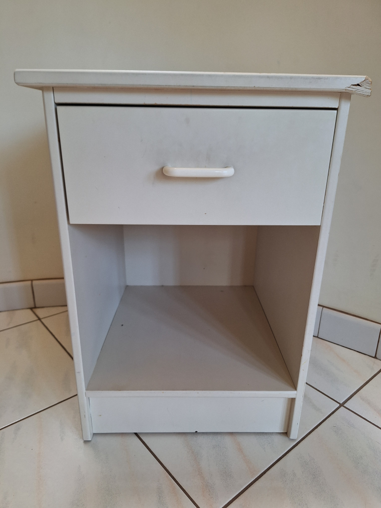 #freecycle nightstand thumbnail