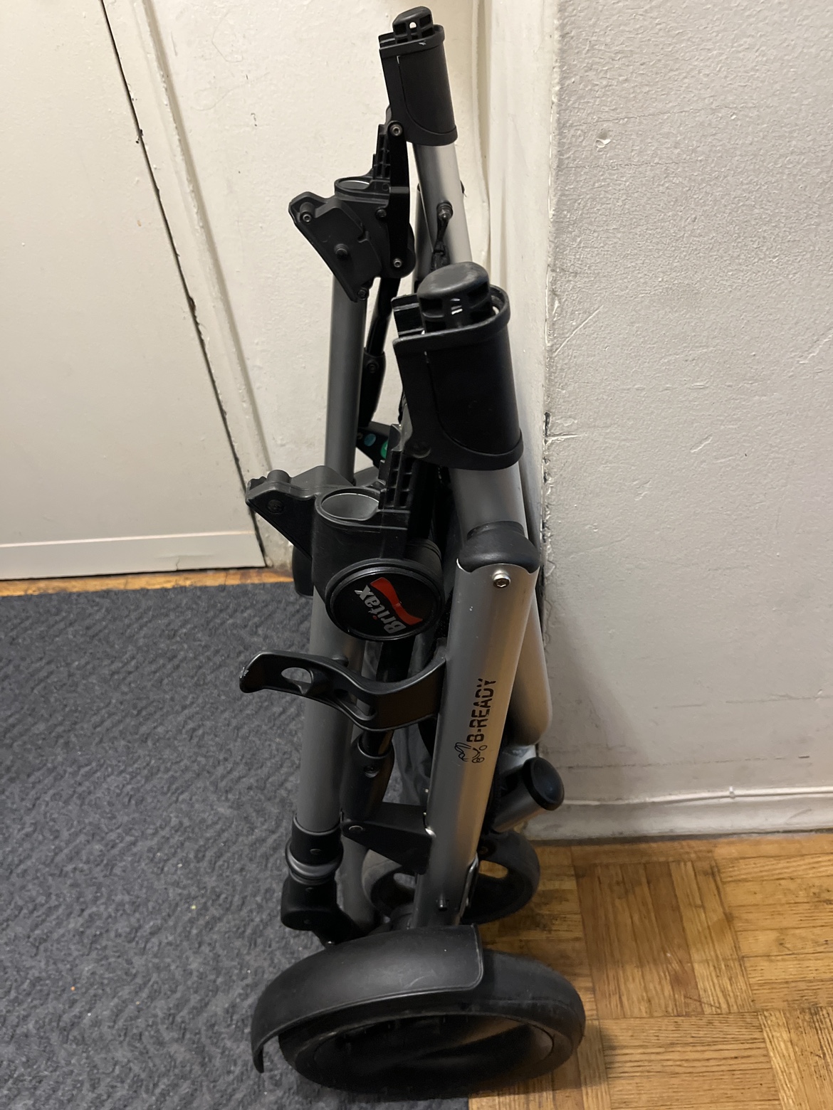 Britax stroller with accessory - photo 2