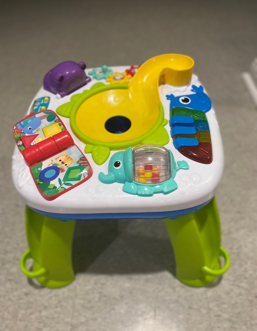(Moving Sale) Bright Starts Having a Ball Rollin' Activity Table