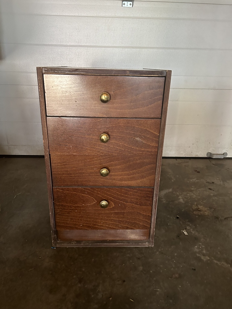 4 drawer cabinet/night stand