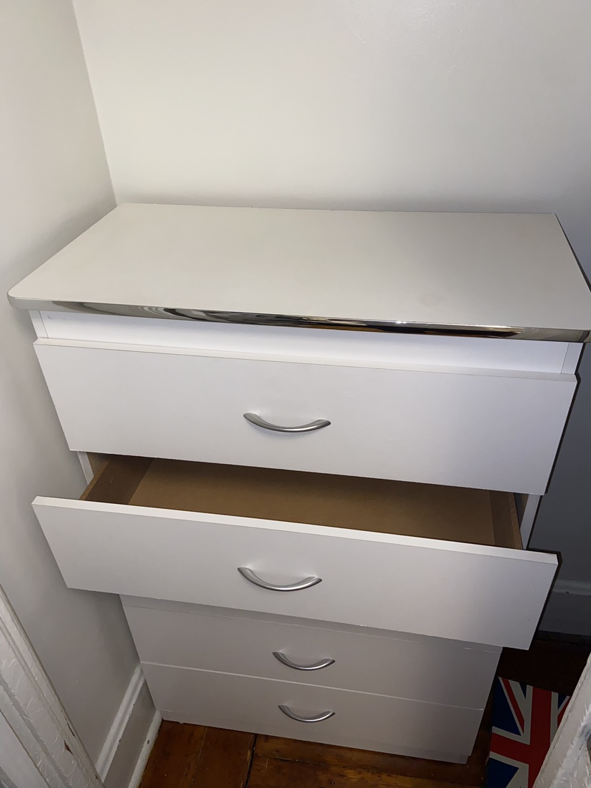 Dresser - photo 2