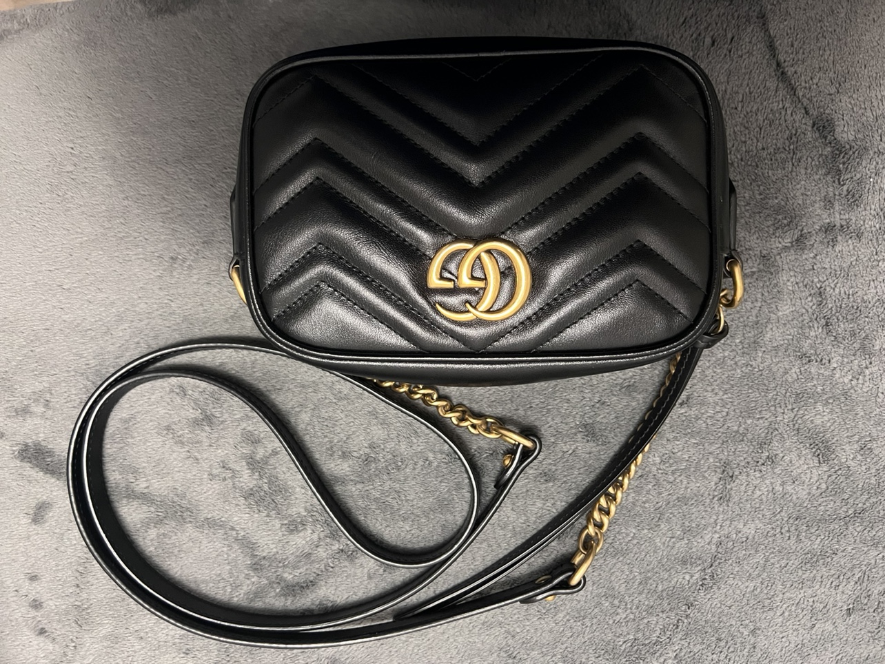 Gucci GG MARMONT MINI SHOULDER BAG