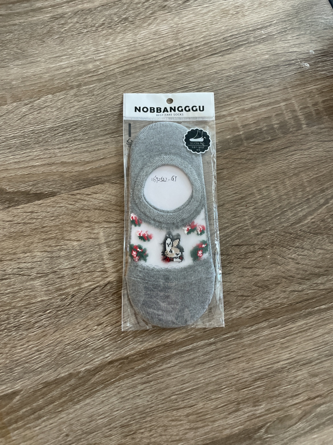 Korean socks