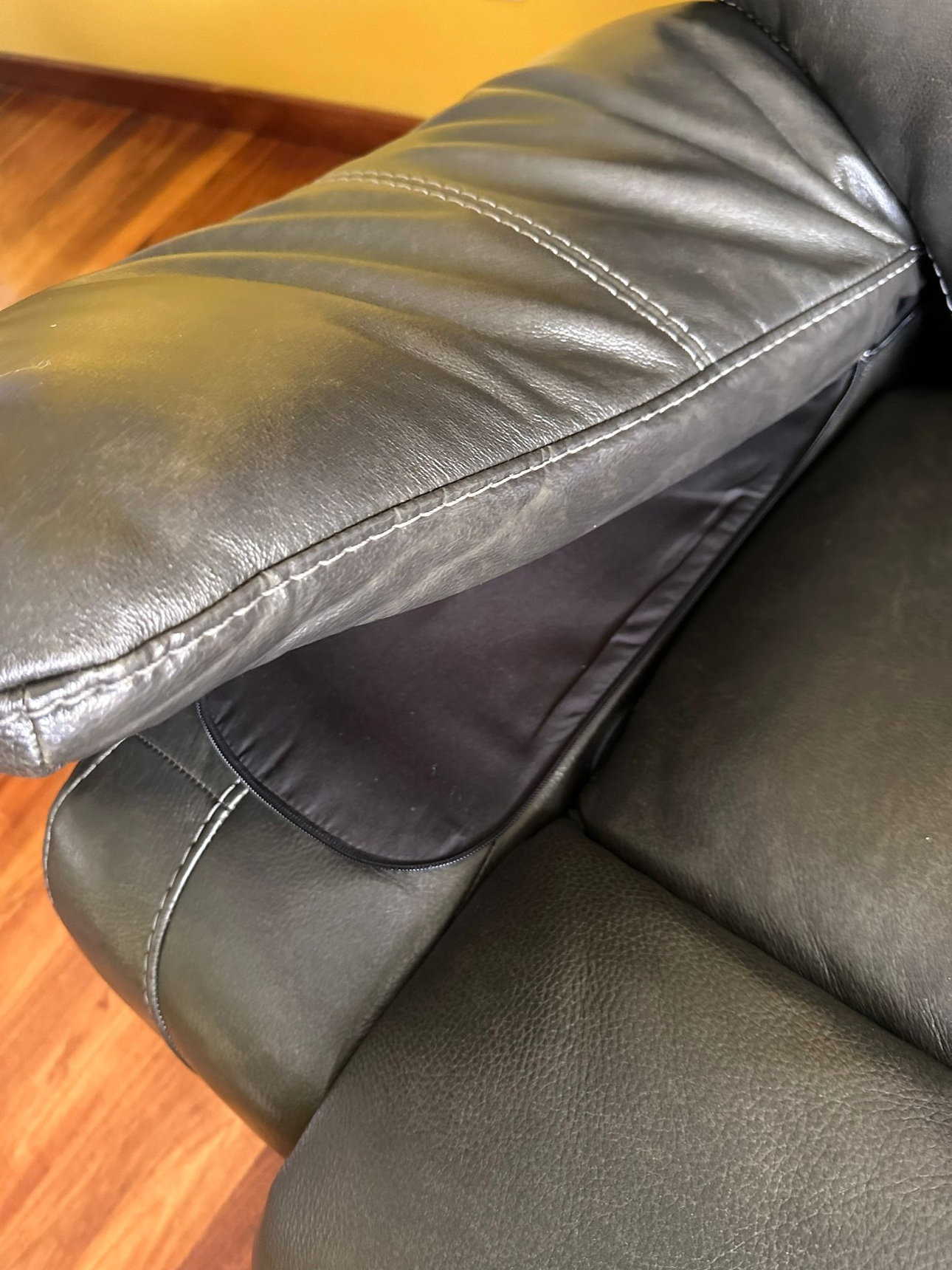 Electric recliner sofa for Sale - photo 4