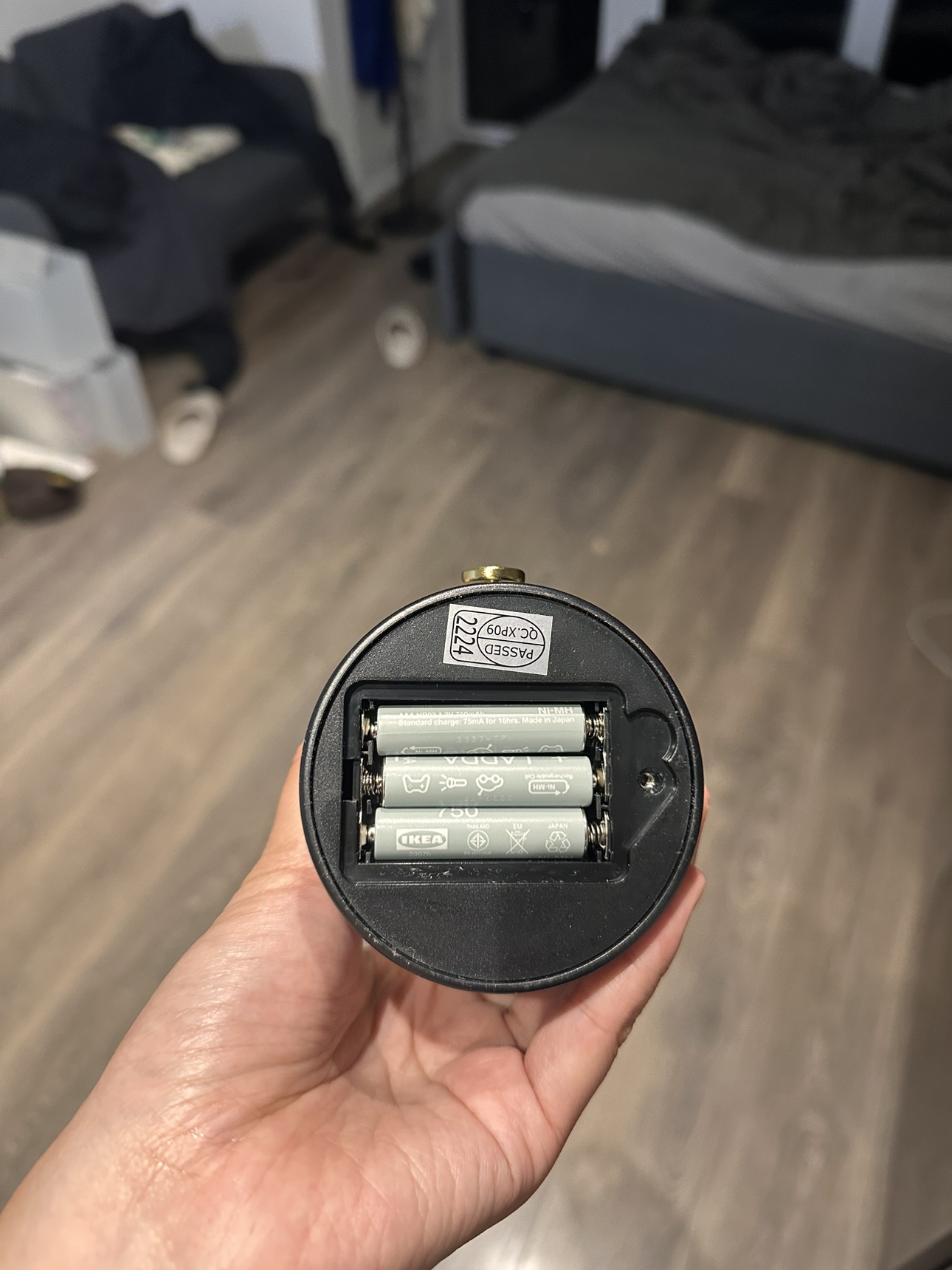 Battery operated lamp ( not containing battery btw) thumbnail