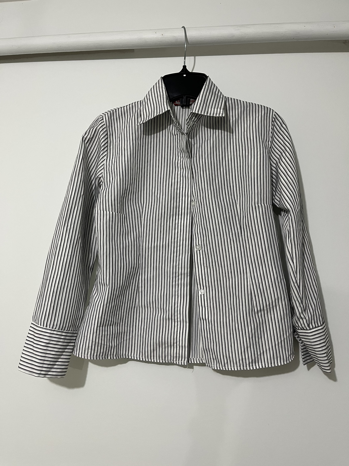 Brand new never worn Long sleeved blouse