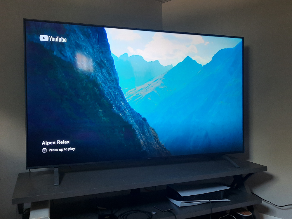 LG 70 inch 4k smart tv - photo 3