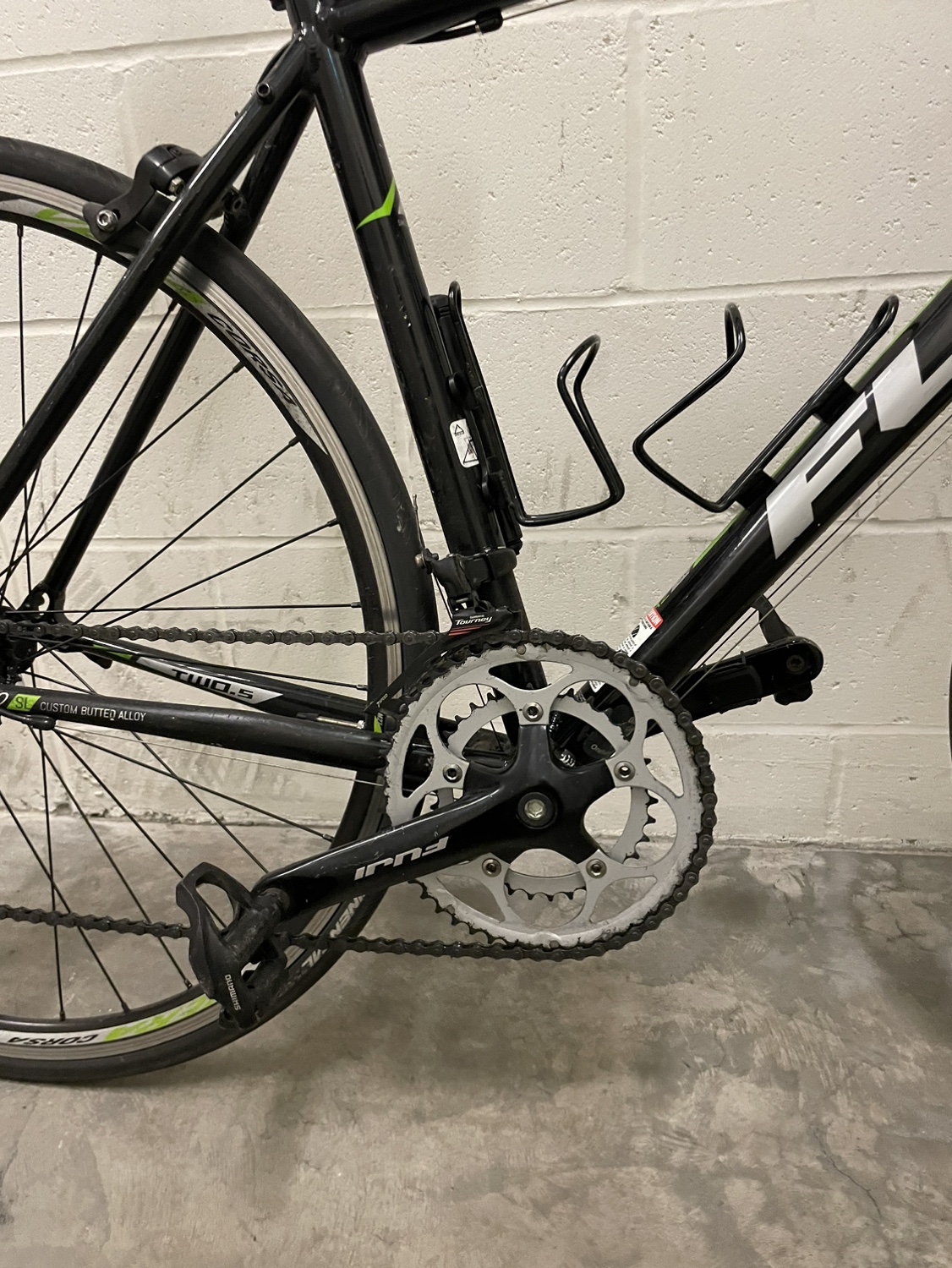 Fuji Sportif 2.5 Road Bike Serviced and new Conti tires - photo 4