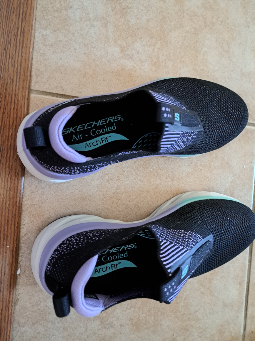 Sketcher size 5.5