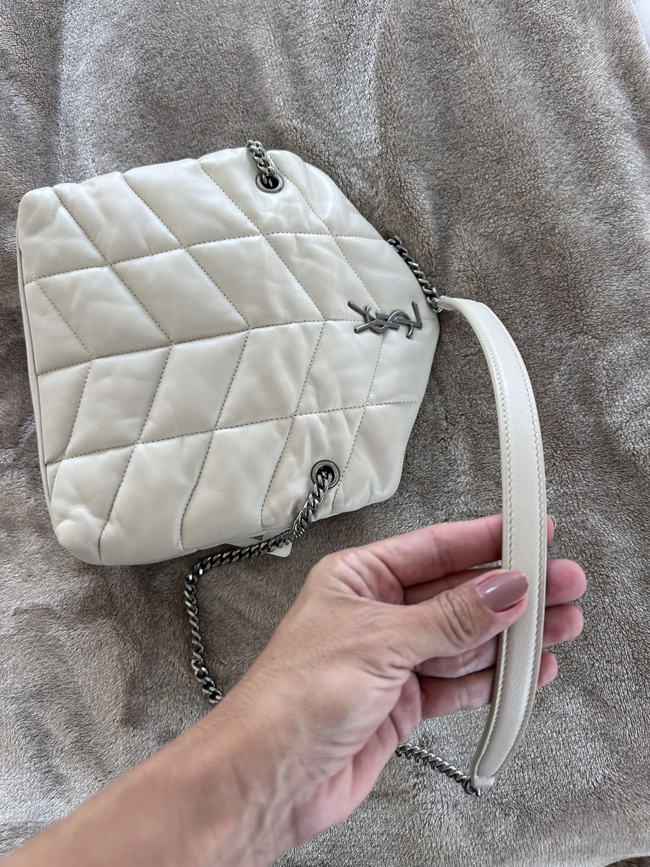 YSL White Small puffer loulou shoulder bag - photo 3