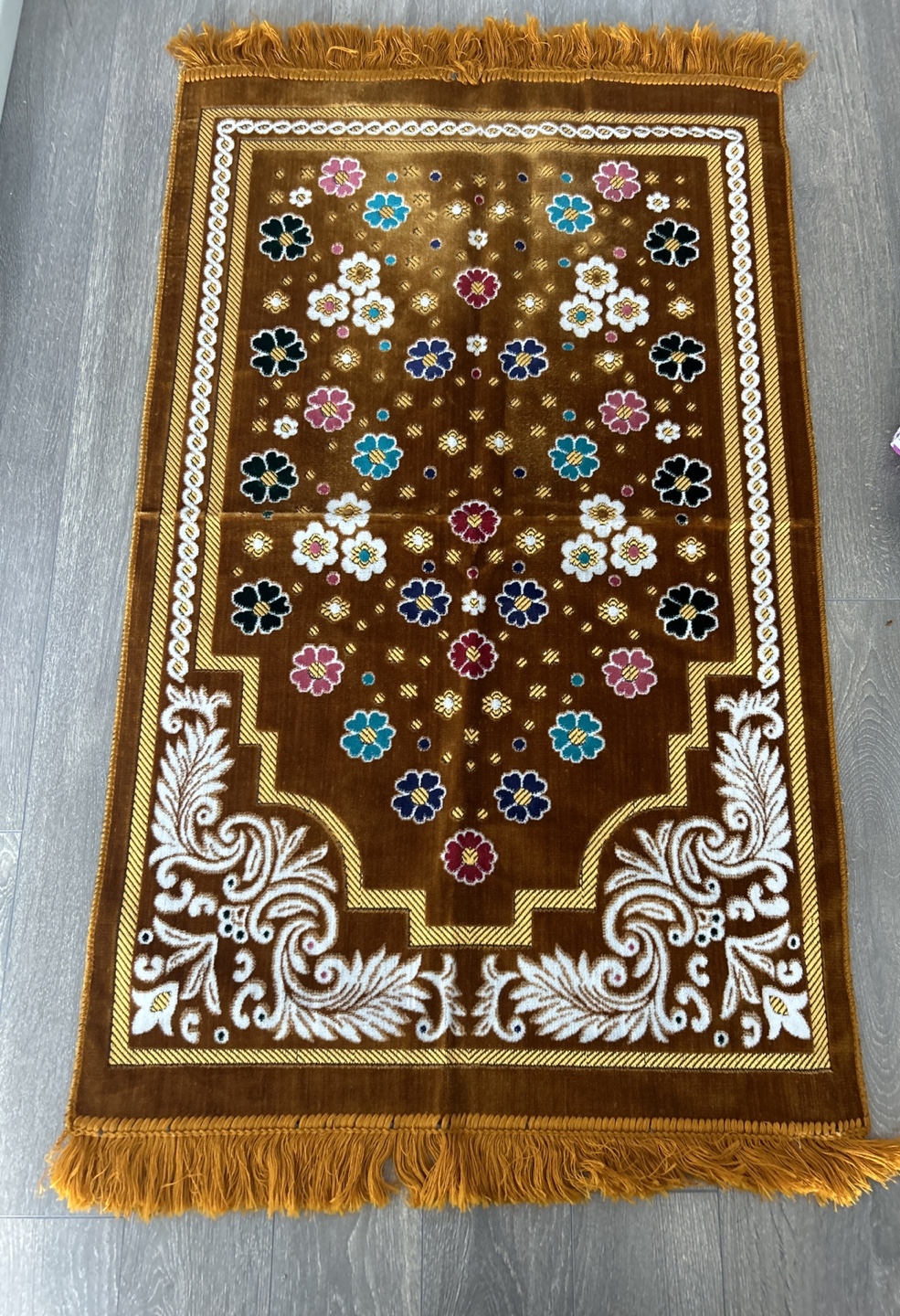 Turkish Islamic Velvet Prayer Rug