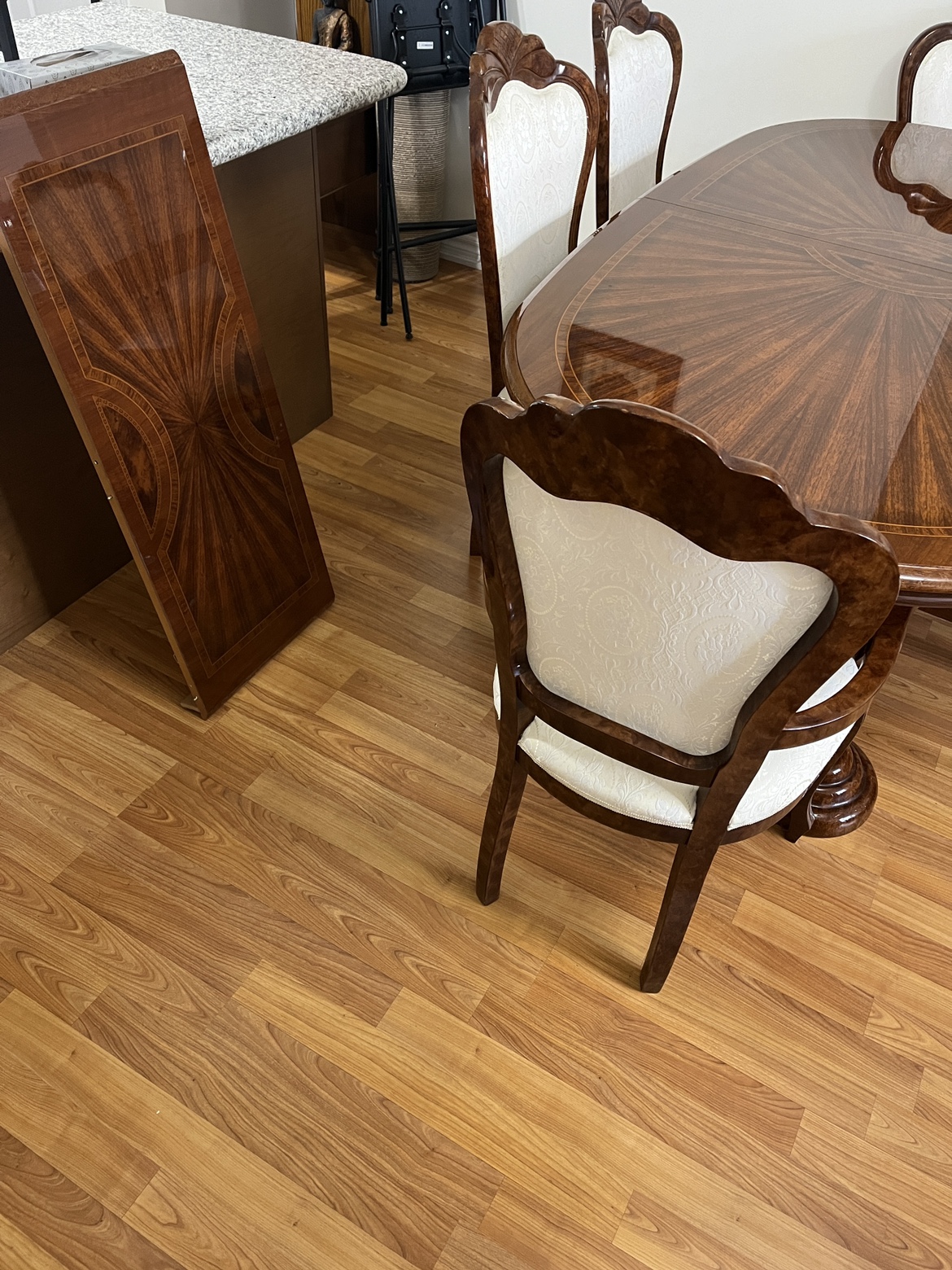 Dining Table - photo 3