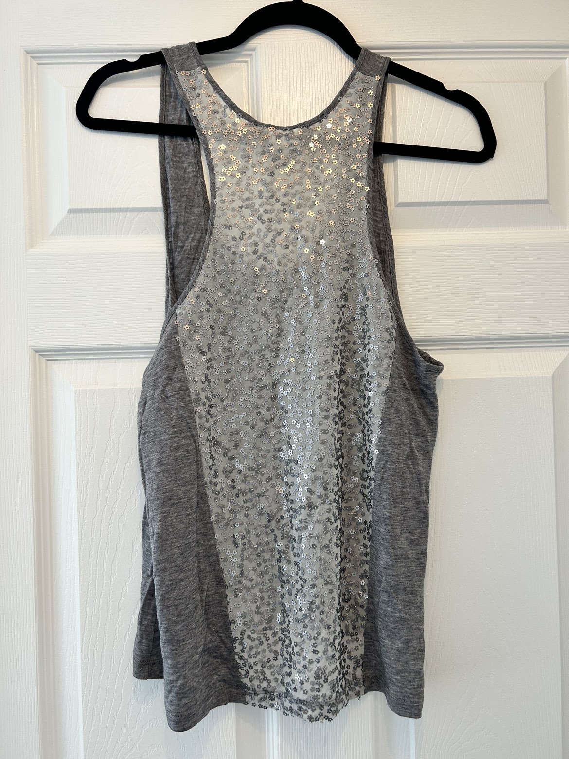 Grey tank with sequins on the back image indicator(3)