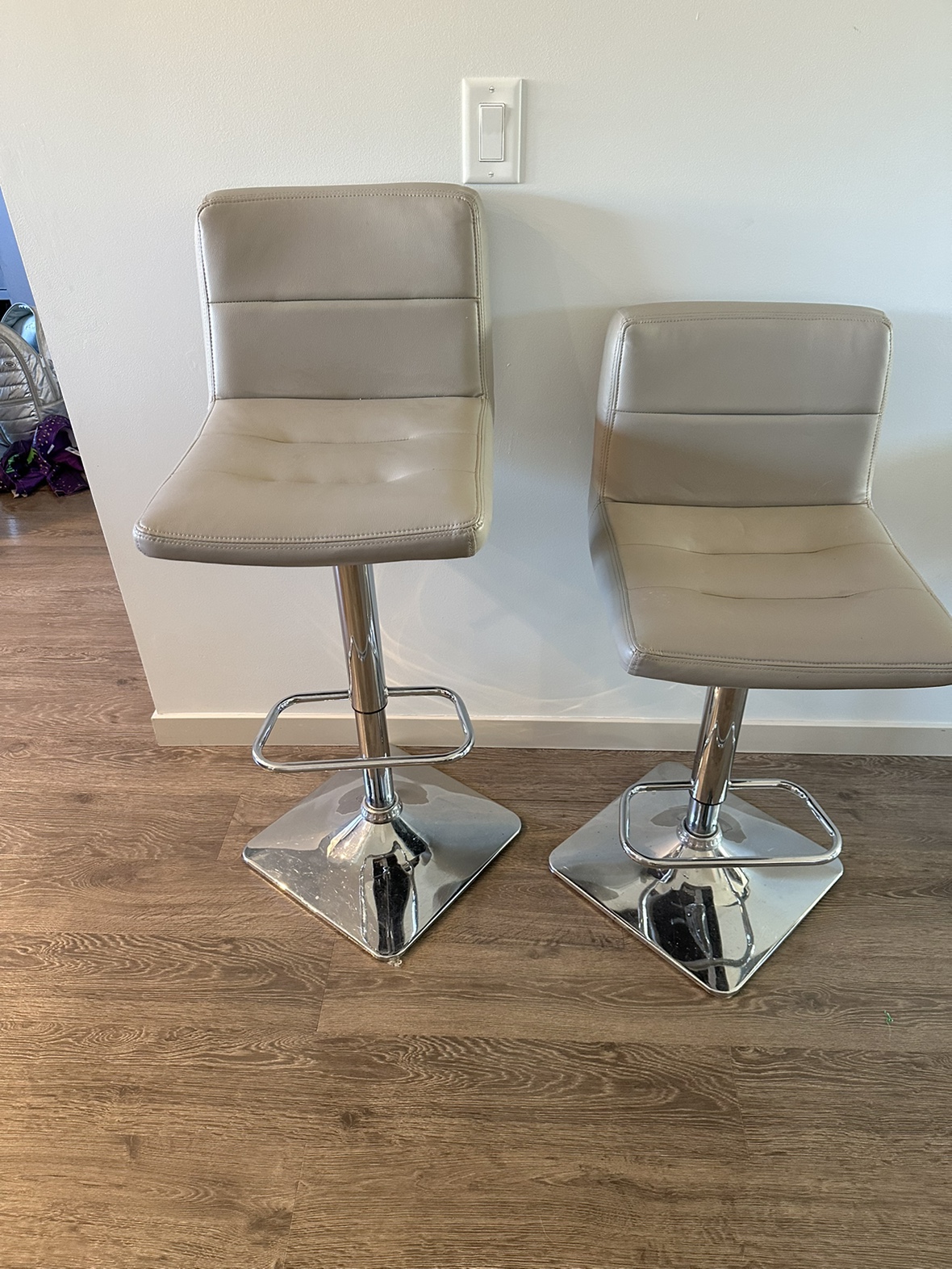 Bar stools - photo 2