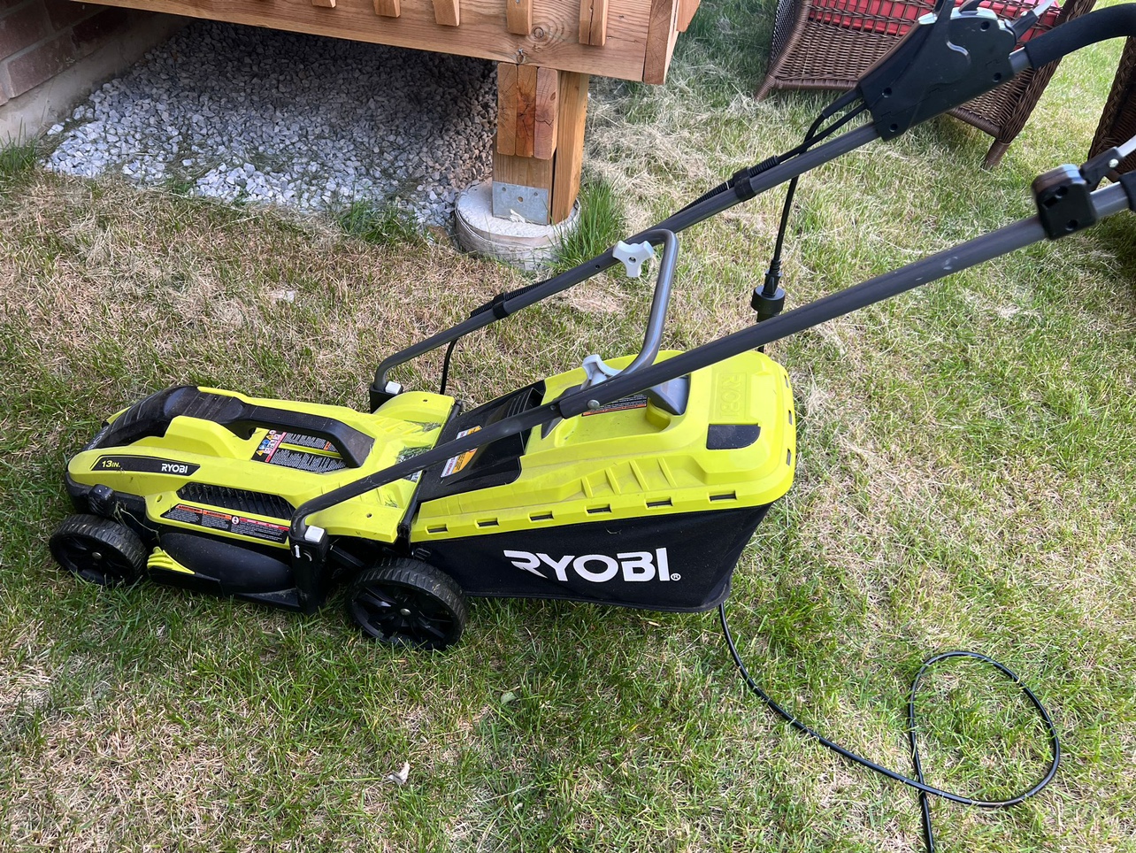 RYOBI 13-inch 11 amp Corded Electric Lawn Mower