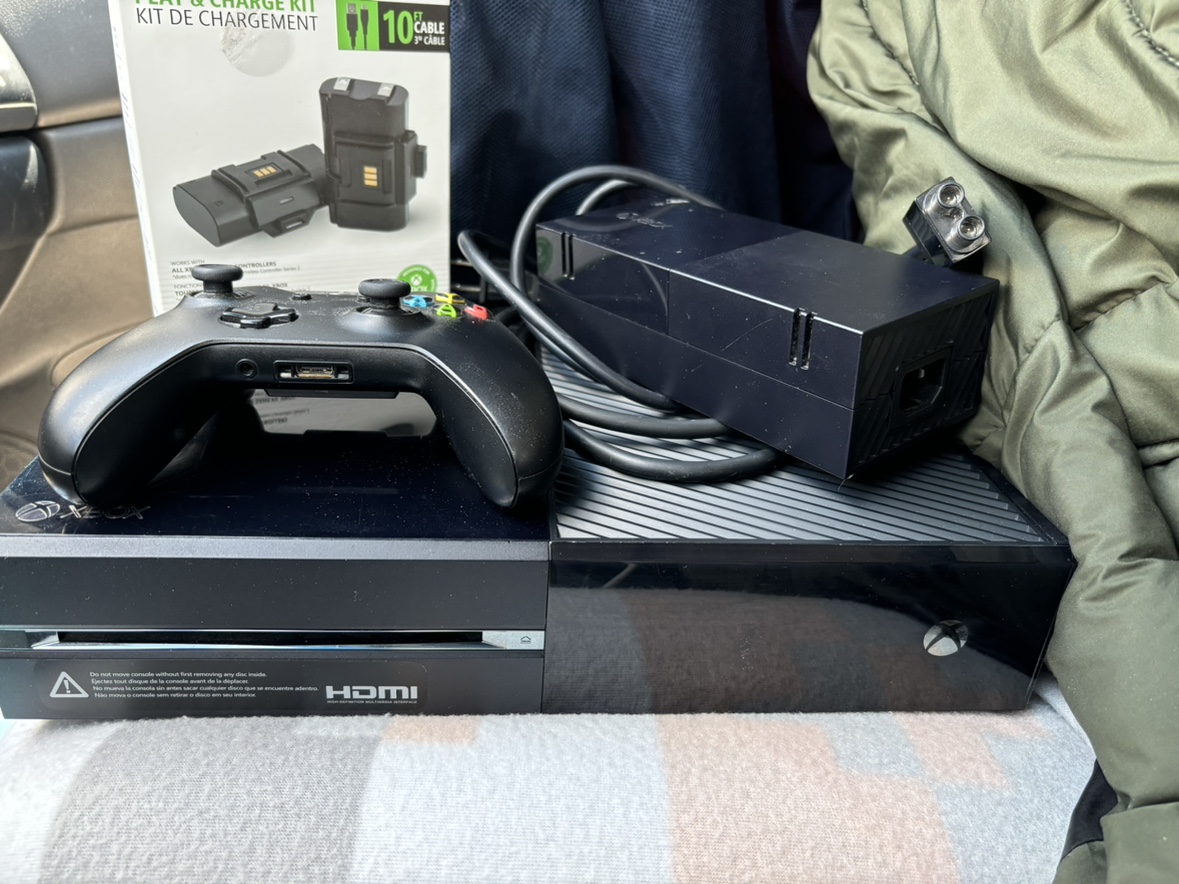 XBOX ONE - Great Condition