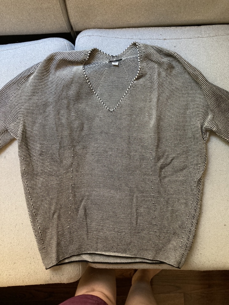 3D knit 100% cotton sweater thumbnail
