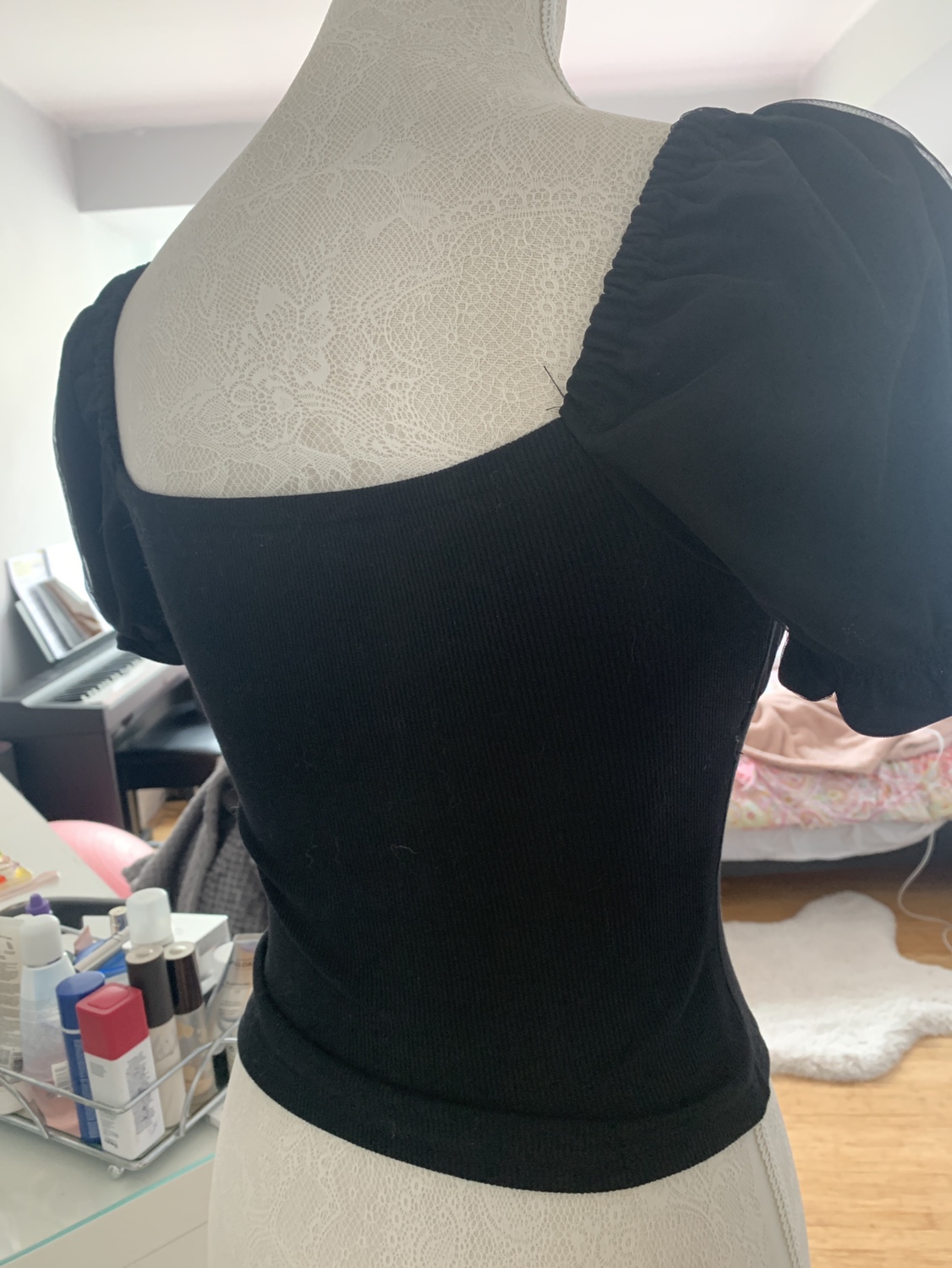 Black top - photo 2
