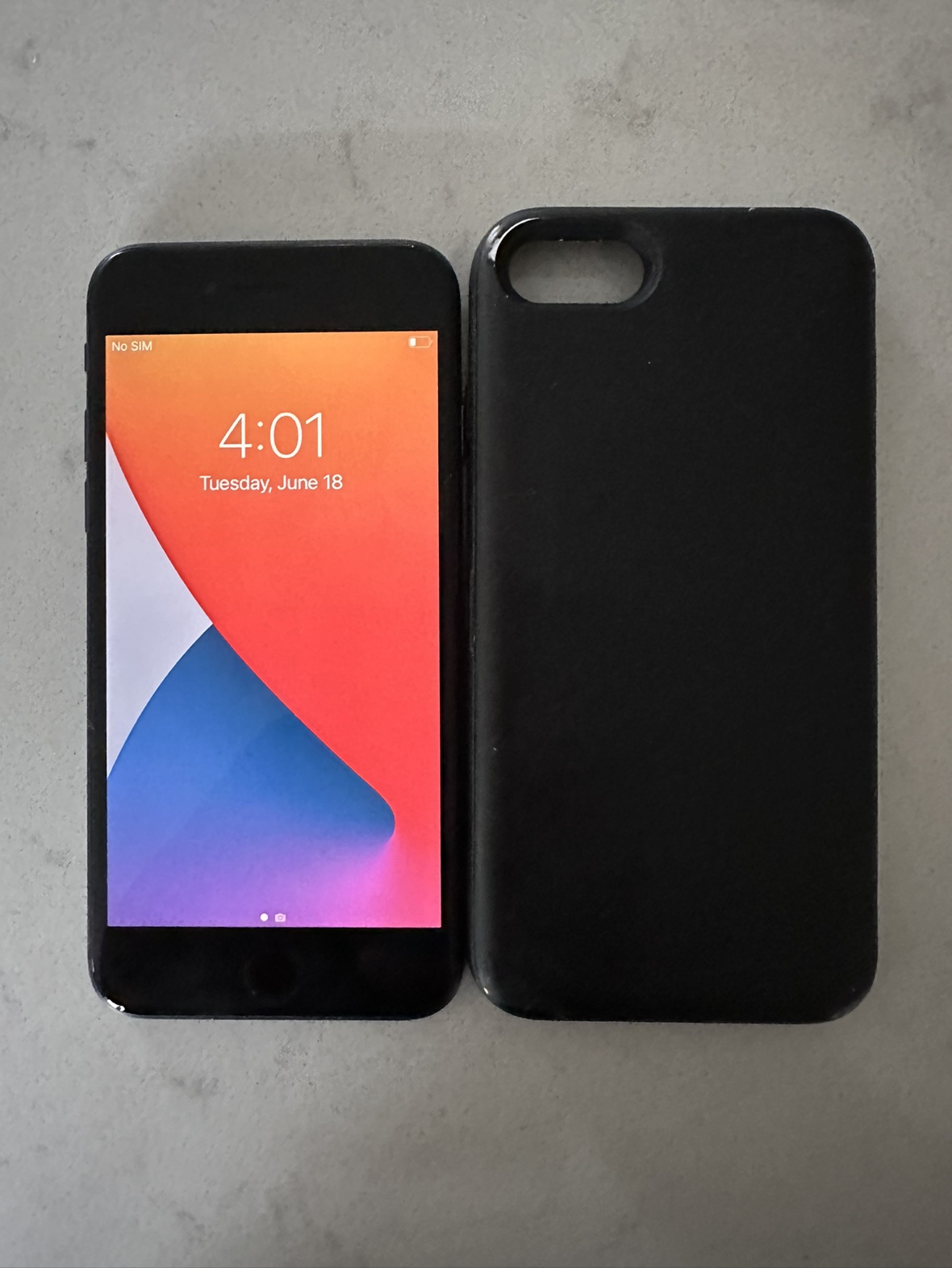 IPHONE 8 64GB UNLOCKED 10/10 CONDITION $150 FIRM thumbnail