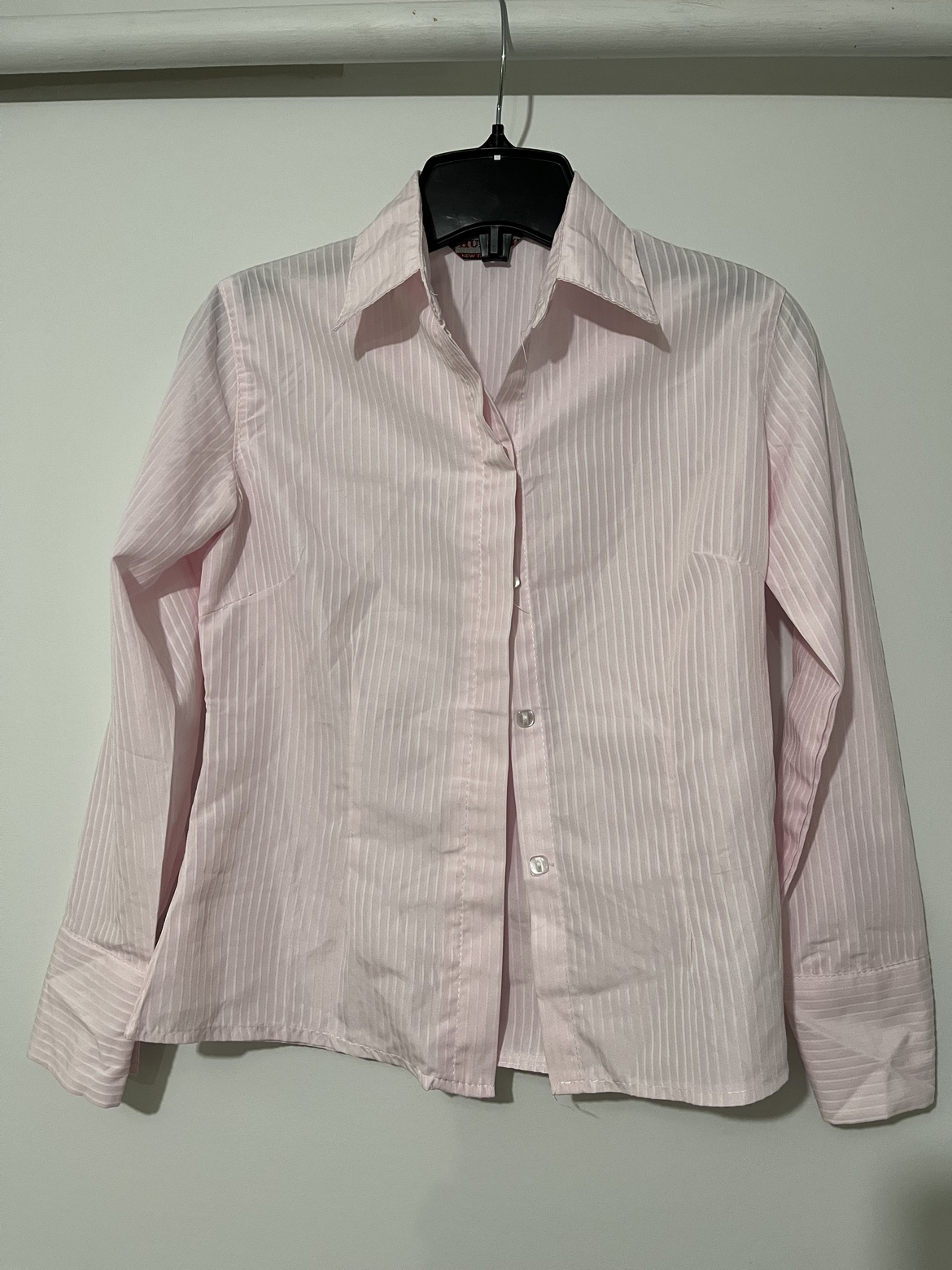 Brand new never worn Long sleeved blouse — light pink stripes - photo 2