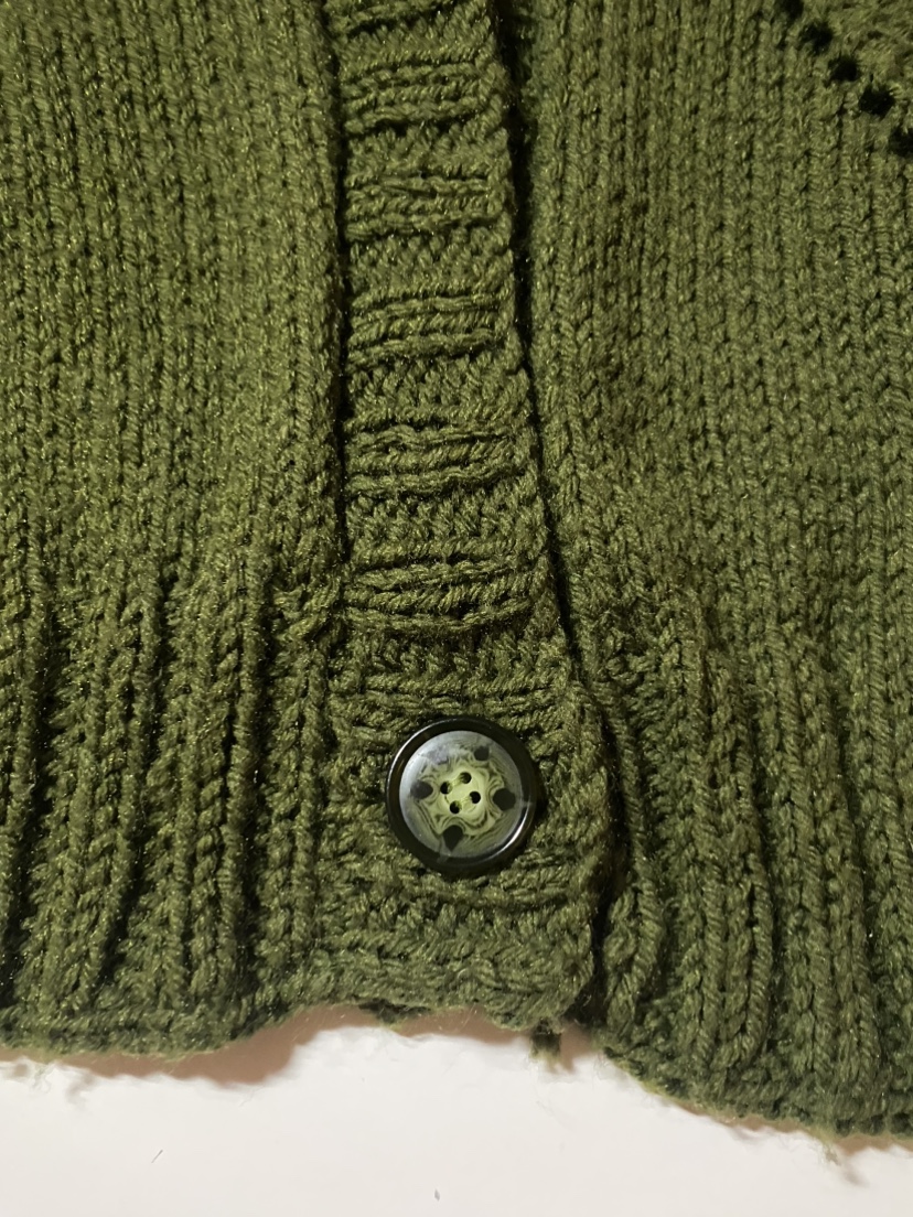 🌱Cozy green knit cape shawl for fall and winter image indicator(6)