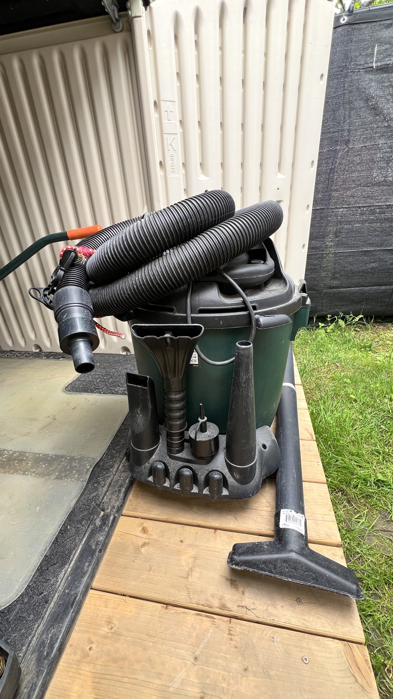 Shopvac thumbnail