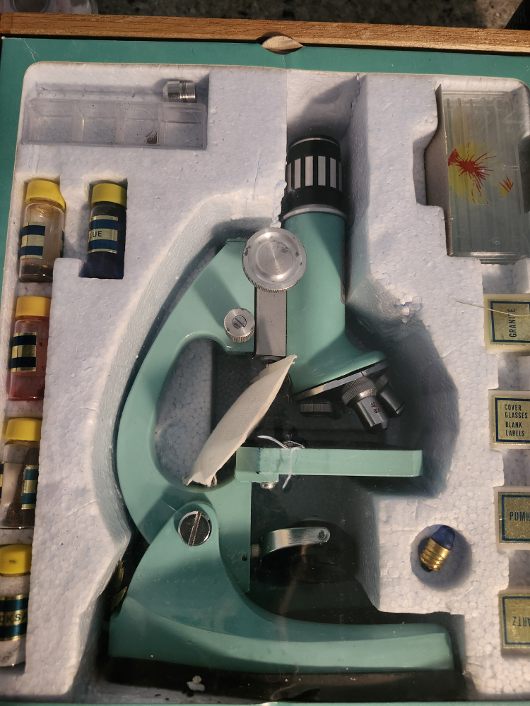 vintage microscope never used 🥕 thumbnail